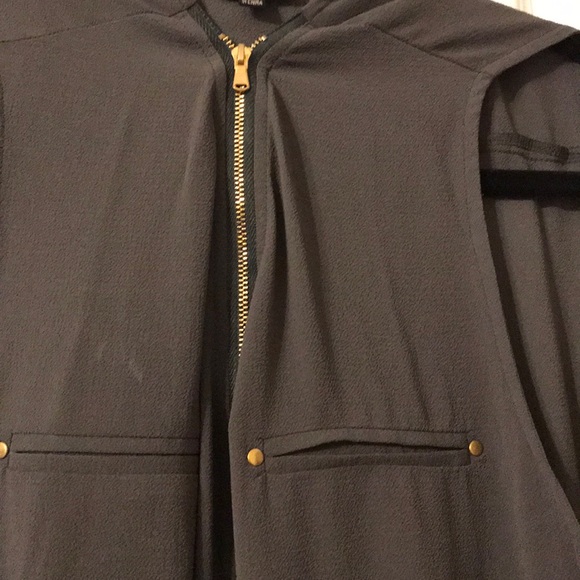 Grey Romper - Picture 2 of 4